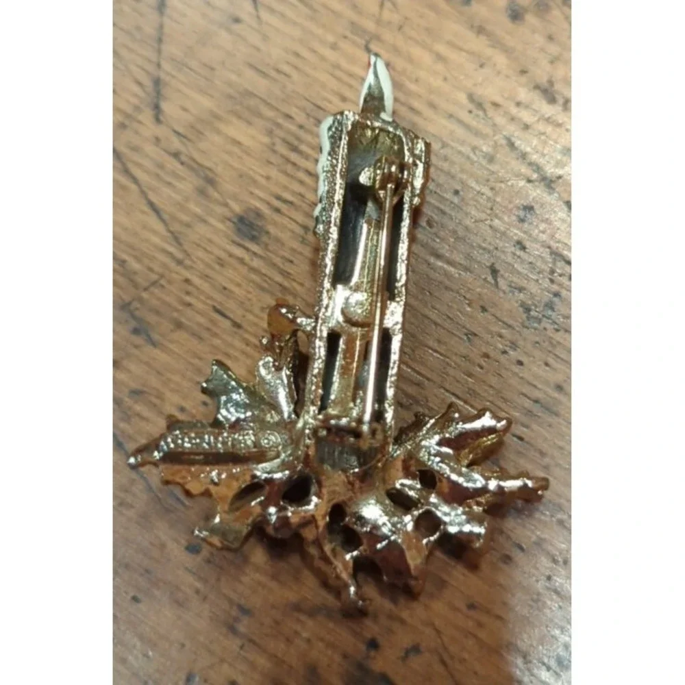 Vintage Christmas ‎ Holiday Retro Brooch Pin Very Pretty